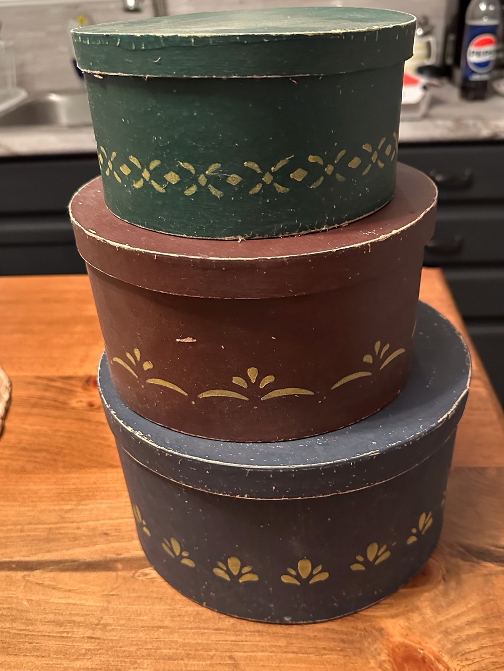 Primitive Country Nesting Hat Boxes Set of 3 Hand Painted Farmhouse Decor